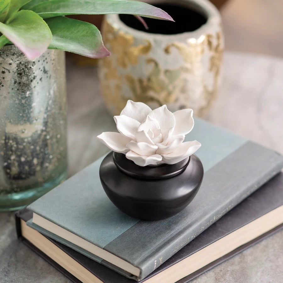 Gardenia • Porcelain Diffuser